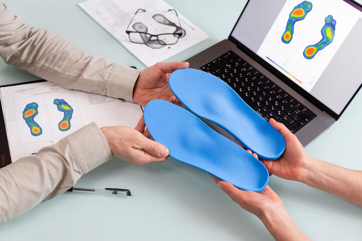 Pieds, chaussures et supports thérapeutiques